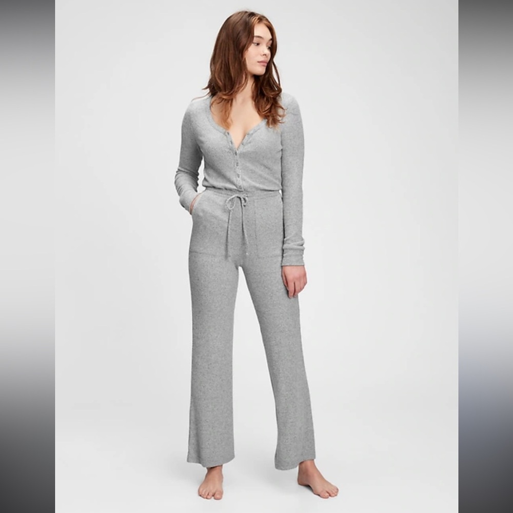 GAP Women's Soft Gray Ribbed Jumpsuit